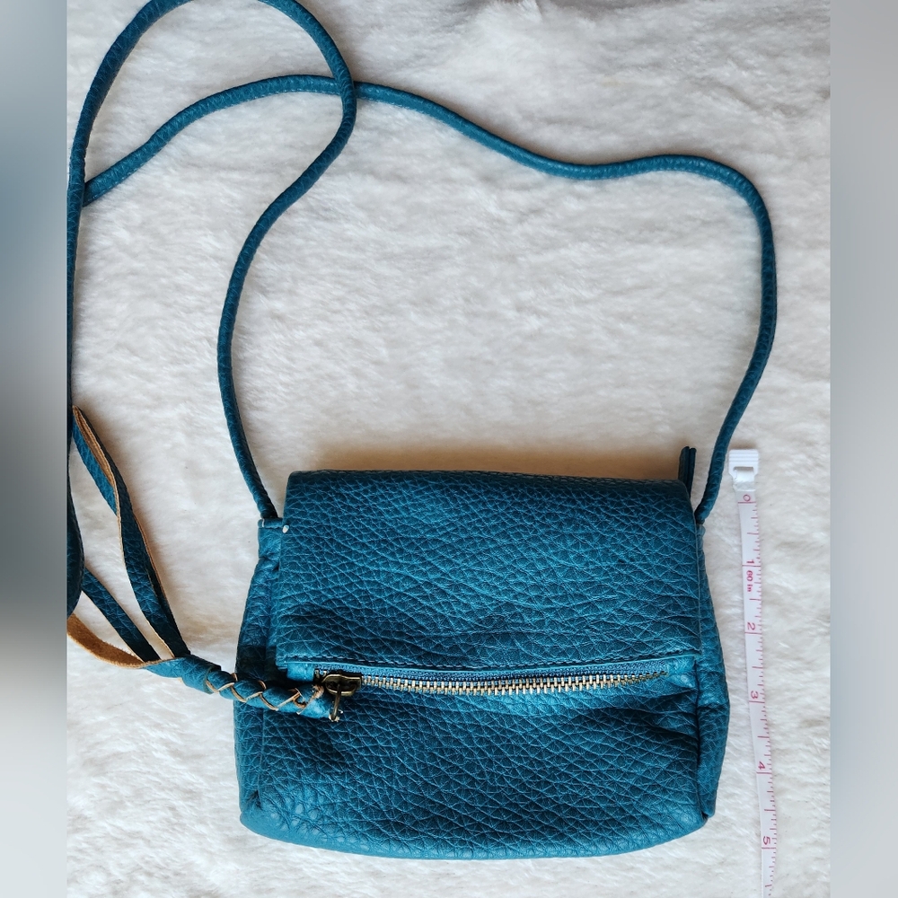 Mossimo Supply Co Blue Crossbody Bag with Textured Finish - Picture 8 of 11